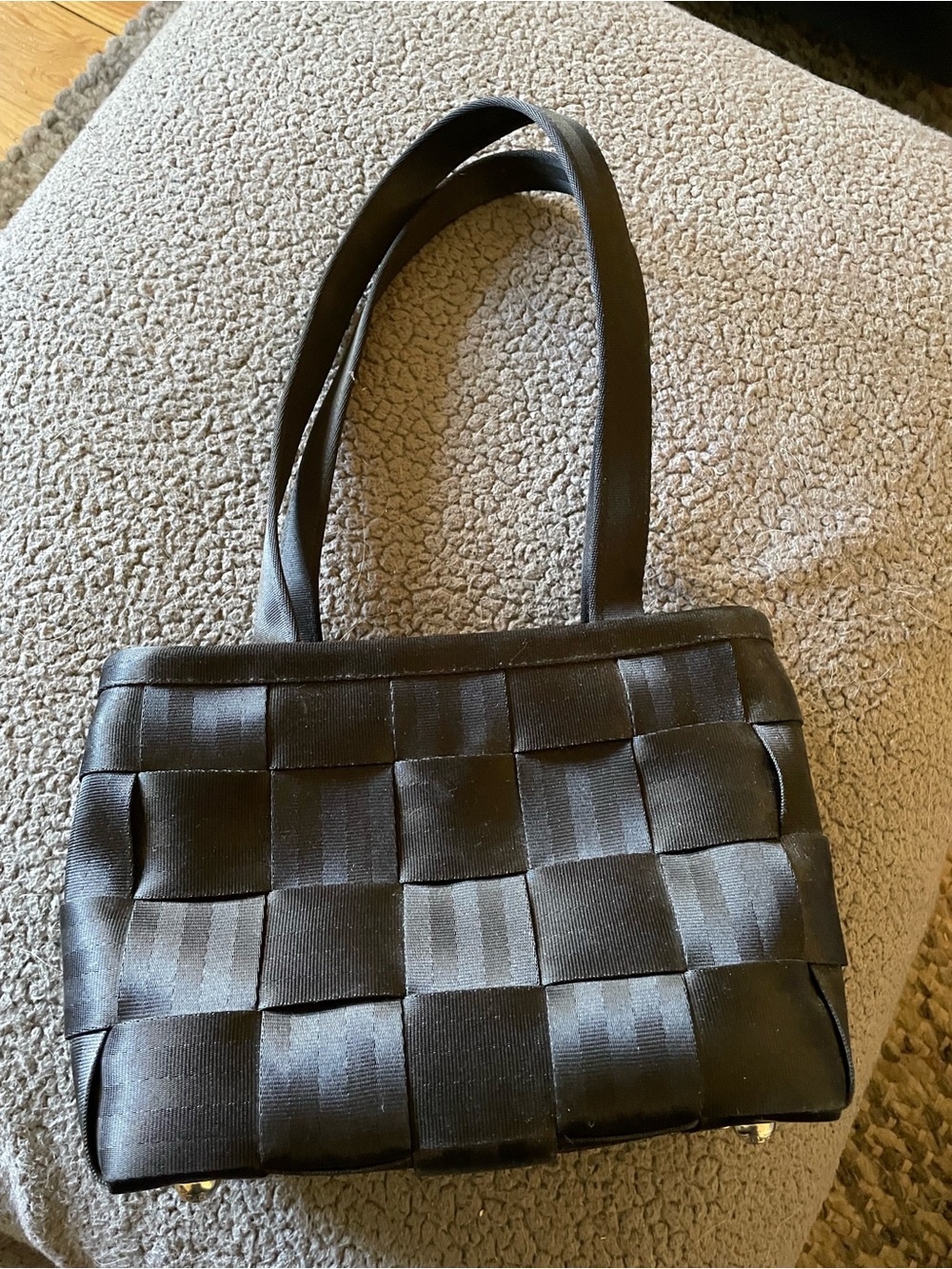Harvey’s Black Woven Seatbelt Shoulder Bag -like new